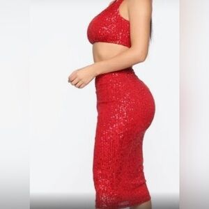Fashion Nova Red two piece sequin set a size small.